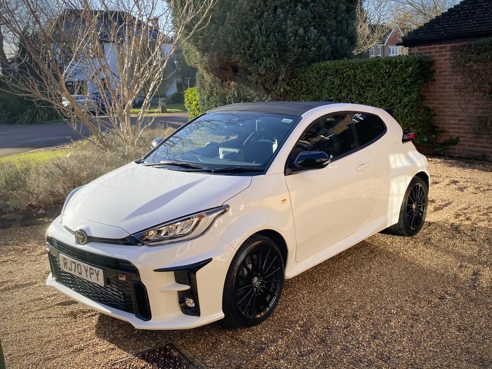 2021 Toyota Yaris - Image 16 of 31