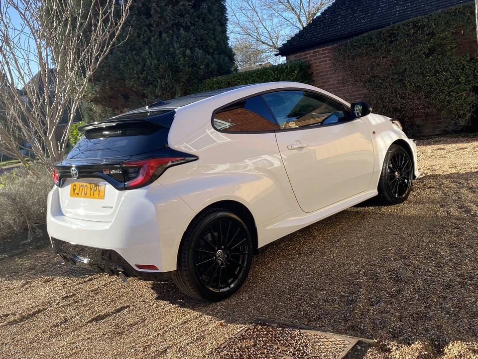 2021 Toyota Yaris - Image 8 of 31