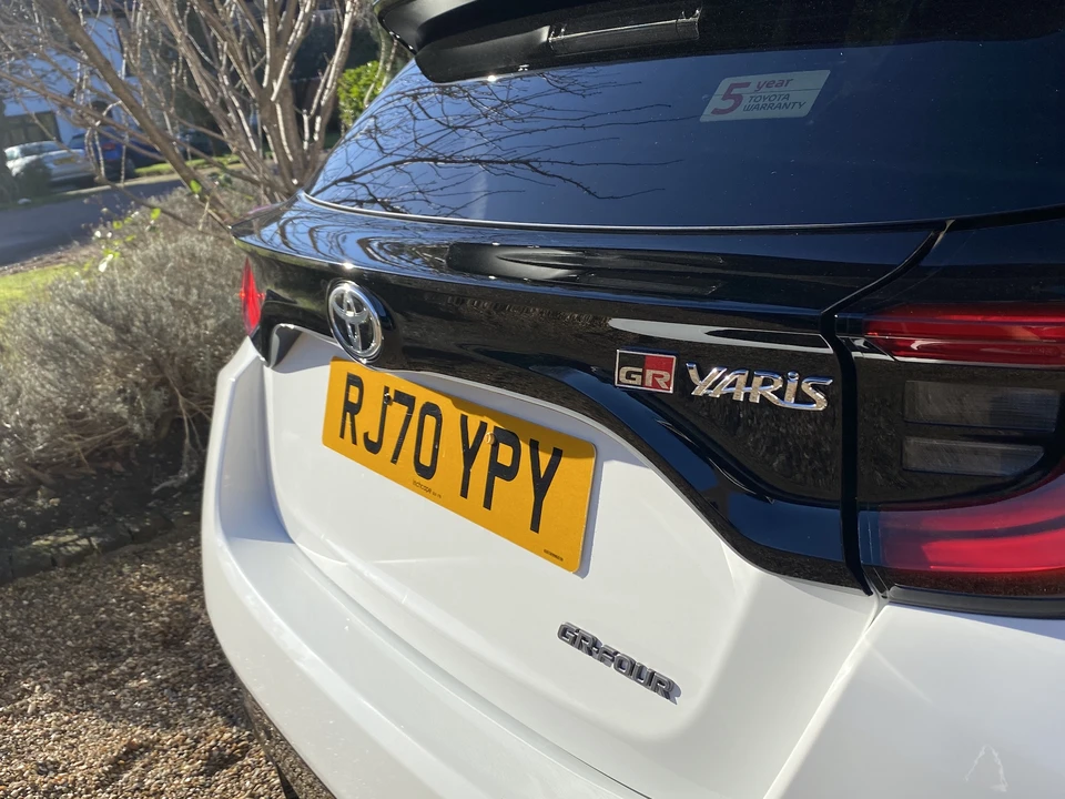 2021 Toyota Yaris - Image 18 of 31
