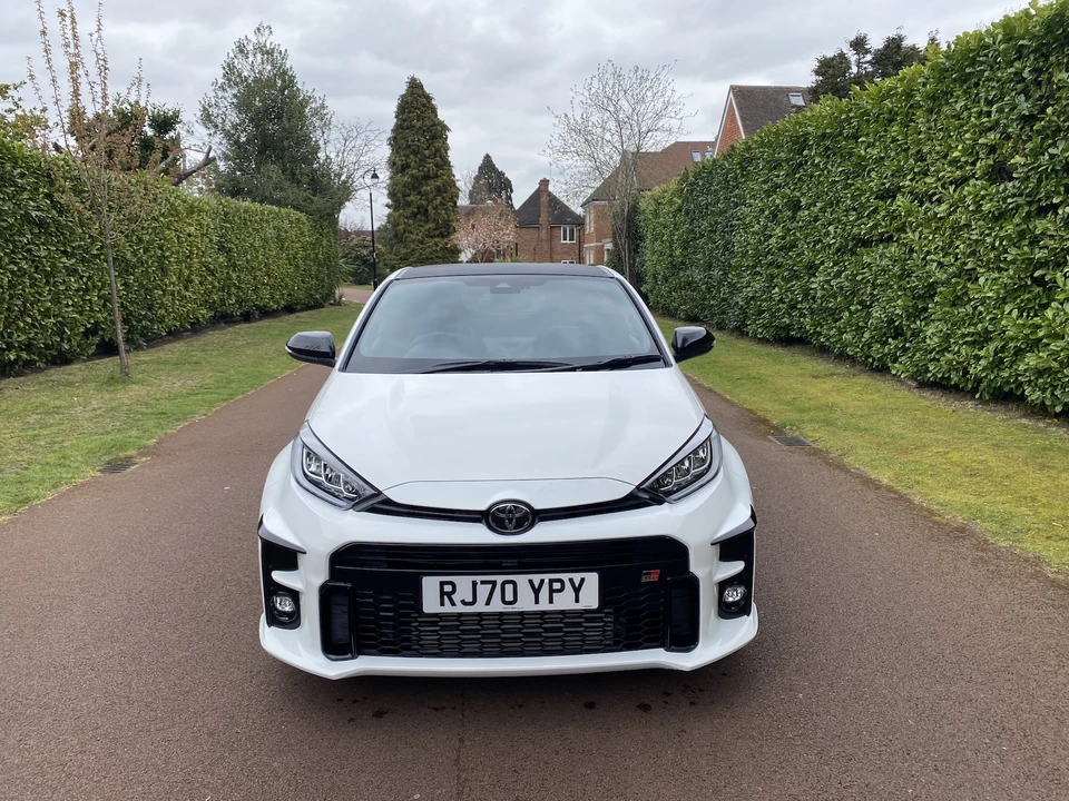 2021 Toyota Yaris - Image 3 of 31