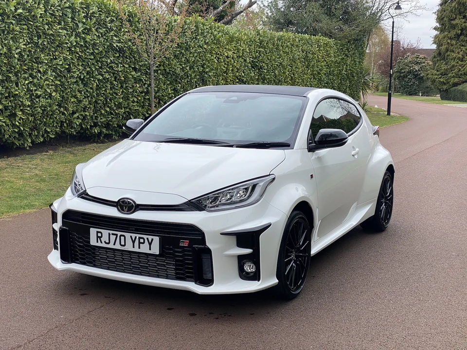2021 Toyota Yaris - Image 14 of 31