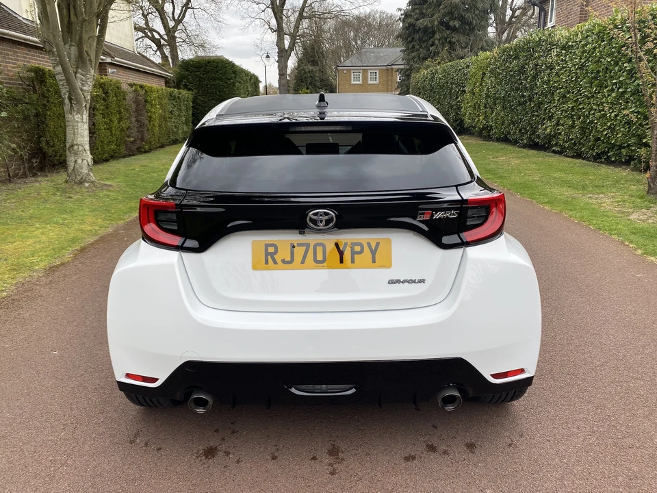 2021 Toyota Yaris - Image 10 of 31