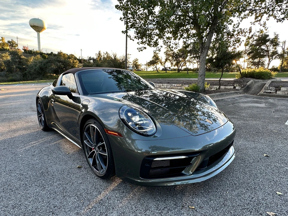 2021 Porsche 992 Targa 4 & 4S - Image 9 of 29