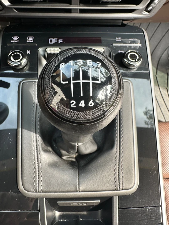2021 Porsche 992 Targa 4 & 4S - Image 25 of 29
