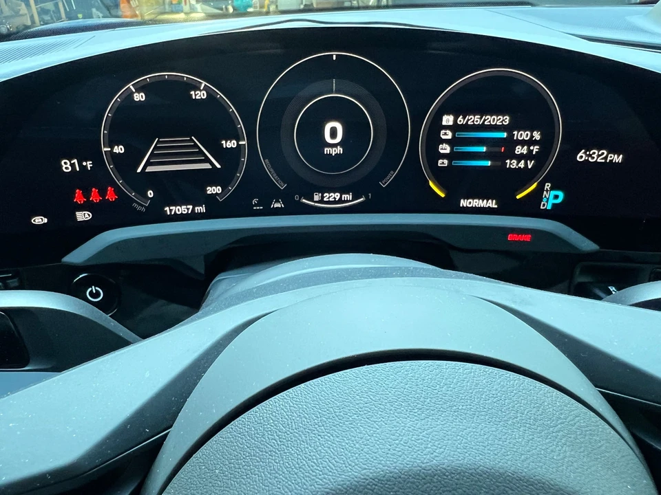 2021 Porsche Taycan 4S - Image 17 of 22
