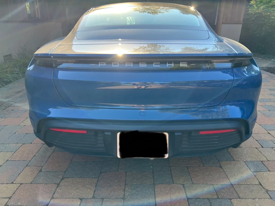 2021 Porsche Taycan 4S - Image 15 of 22