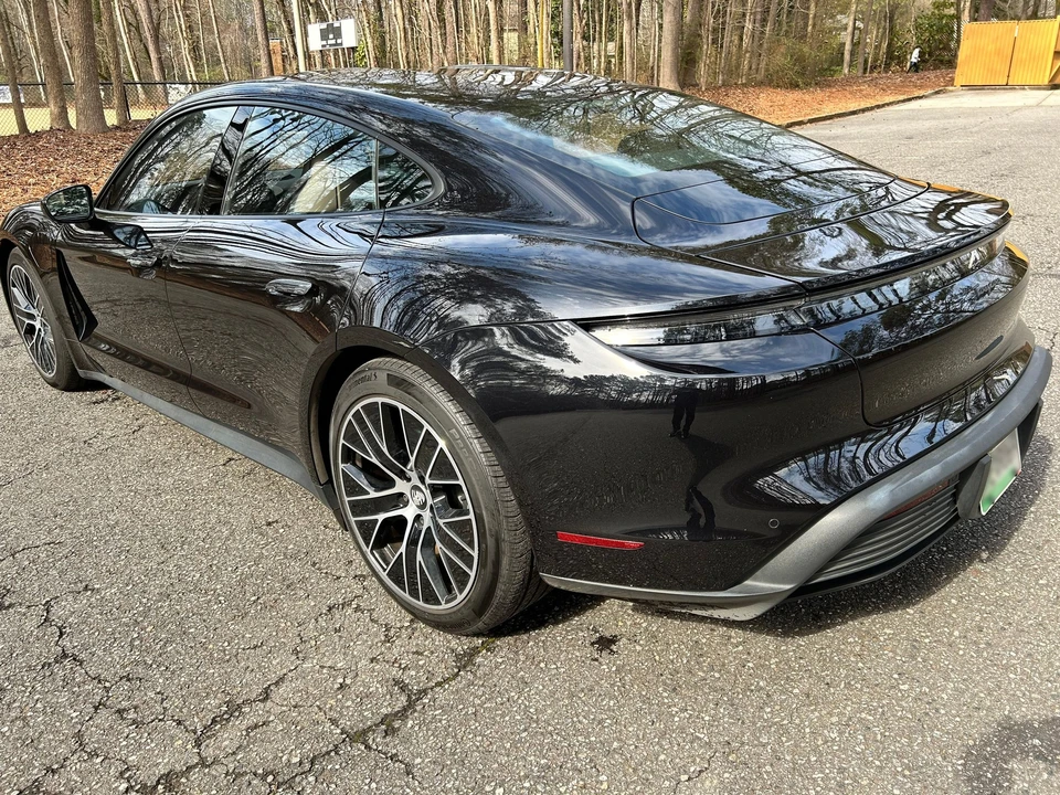 2021 Porsche Taycan - Image 7 of 31