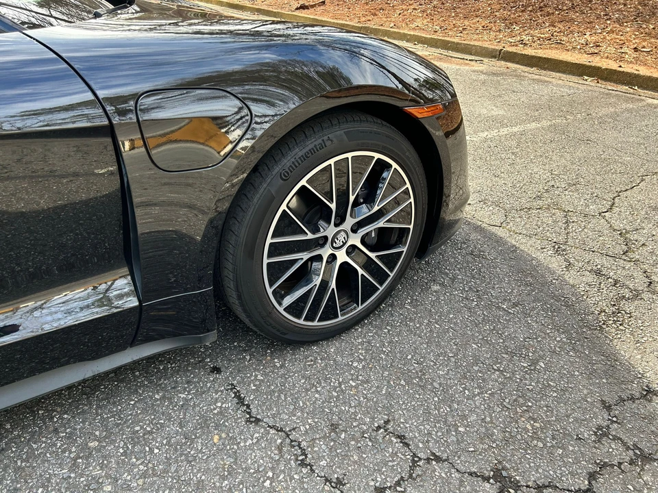 2021 Porsche Taycan - Image 11 of 31