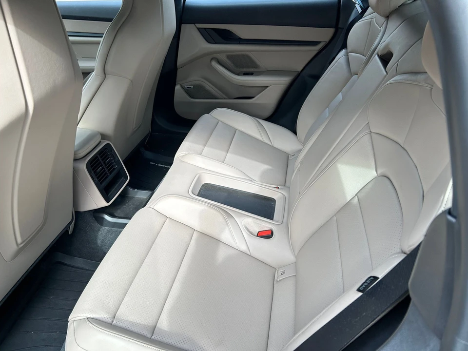 2021 Porsche Taycan - Image 26 of 31
