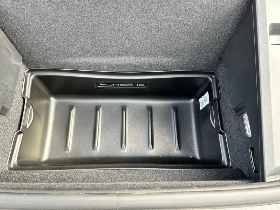 2021 Porsche Taycan - Image 30 of 31