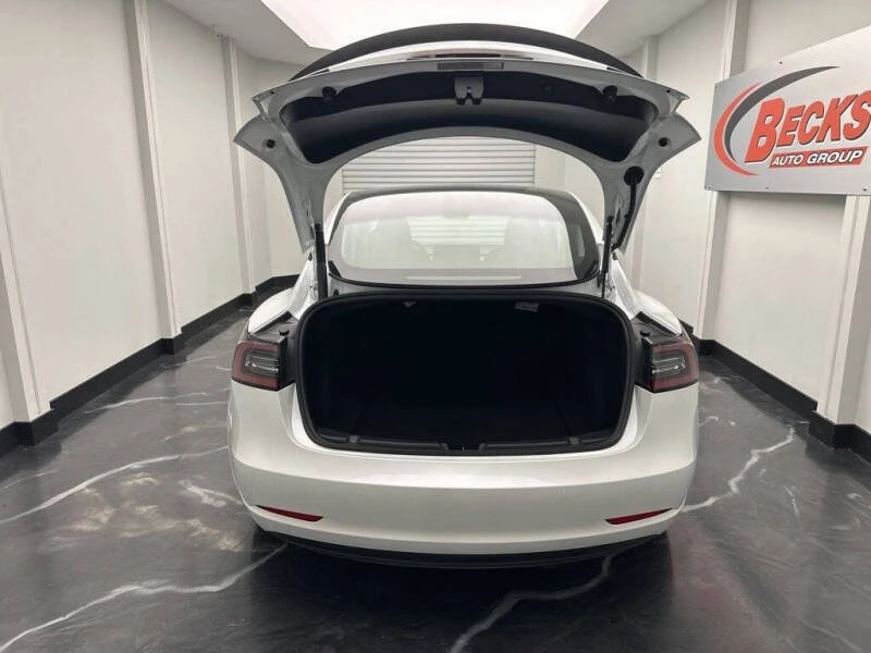 2021 Tesla Model 3 - Image 3 of 16