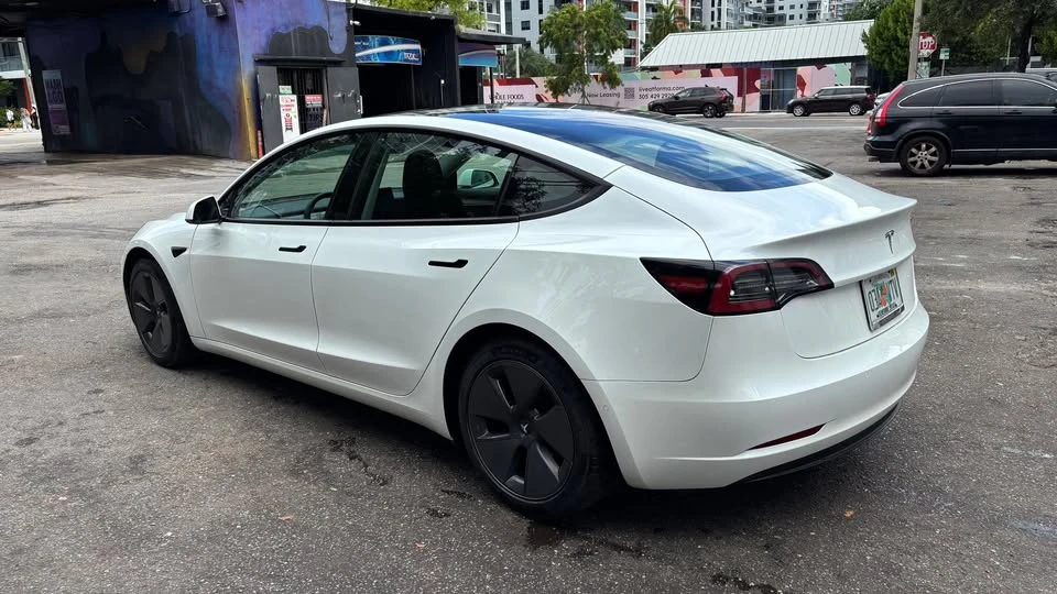 2021 Tesla Model 3 - Image 5 of 5