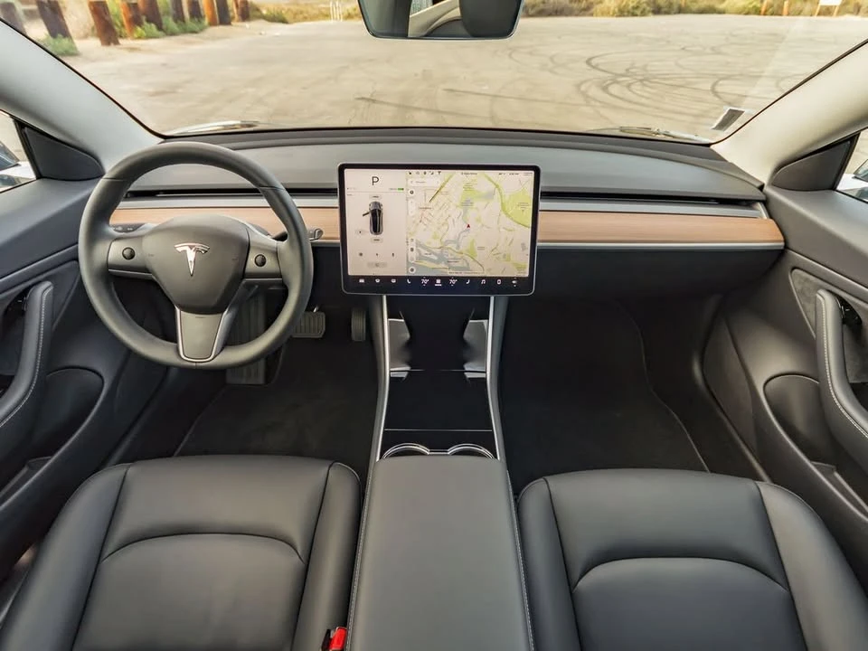 2021 Tesla Model 3 - Image 2 of 4