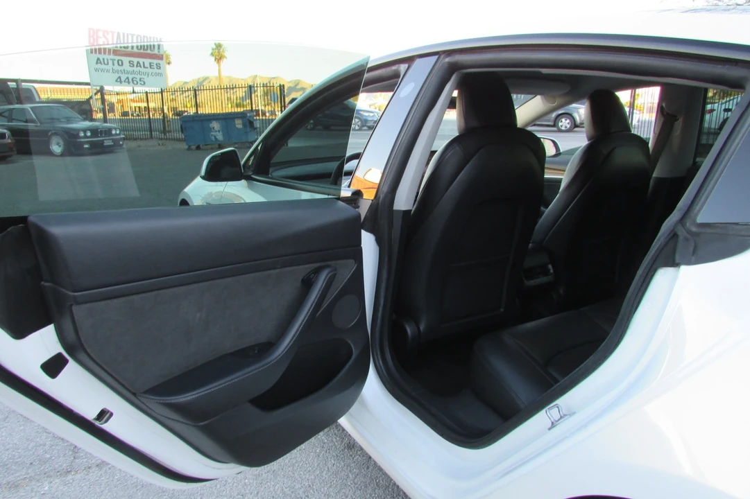 2021 Tesla Model 3 - Image 18 of 21