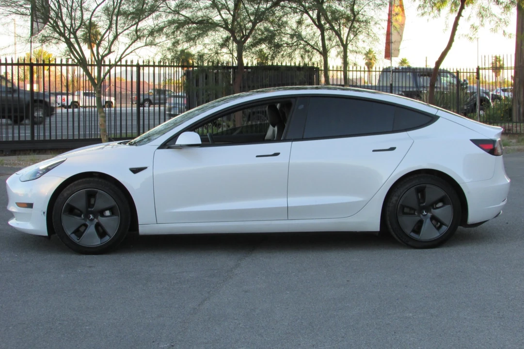 2021 Tesla Model 3 - Image 4 of 21