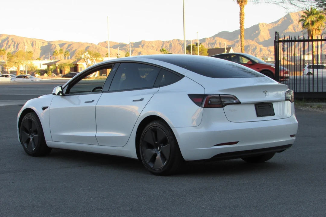 2021 Tesla Model 3 - Image 5 of 21