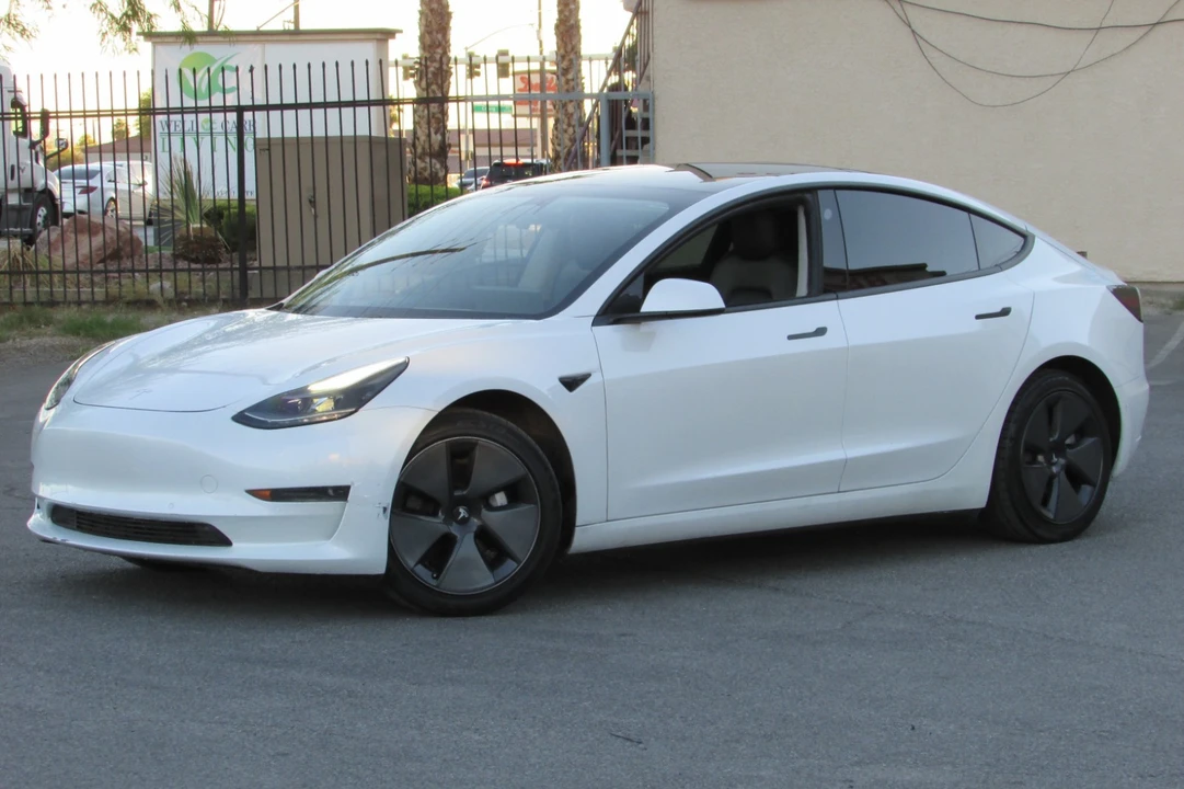 2021 Tesla Model 3 - Image 3 of 21