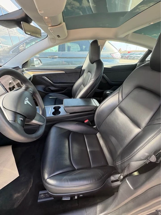 2021 Tesla Model 3 Performance - Image 7 of 11