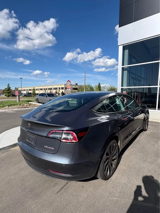 2021 Tesla Model 3 Performance - Image 4 of 11