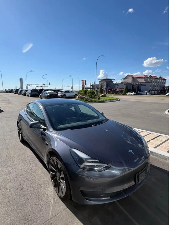 2021 Tesla Model 3 Performance - Image 3 of 11