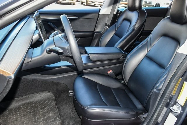 2021 Tesla Model 3 - Image 4 of 5