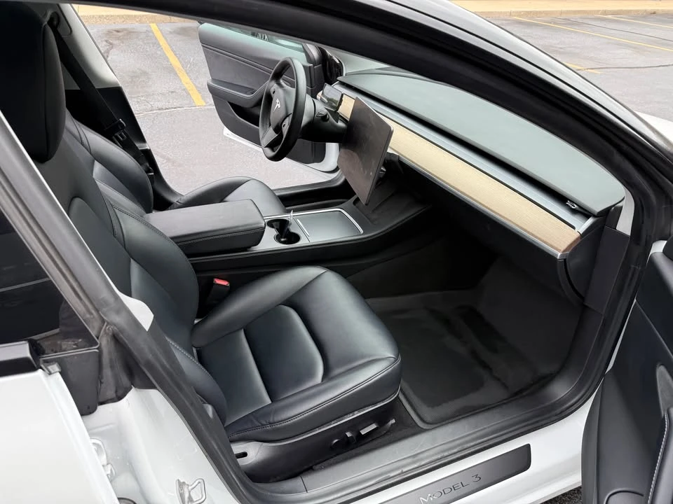 2021 Tesla Model 3 - Image 16 of 17