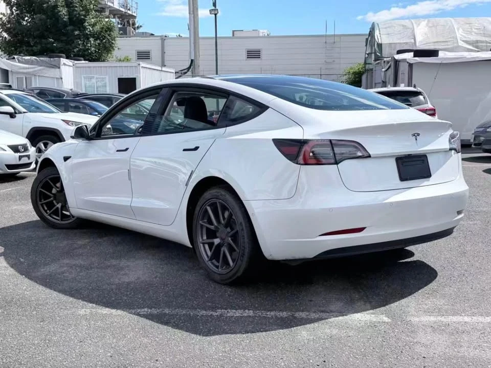 2021 Tesla Model 3 - Image 4 of 10