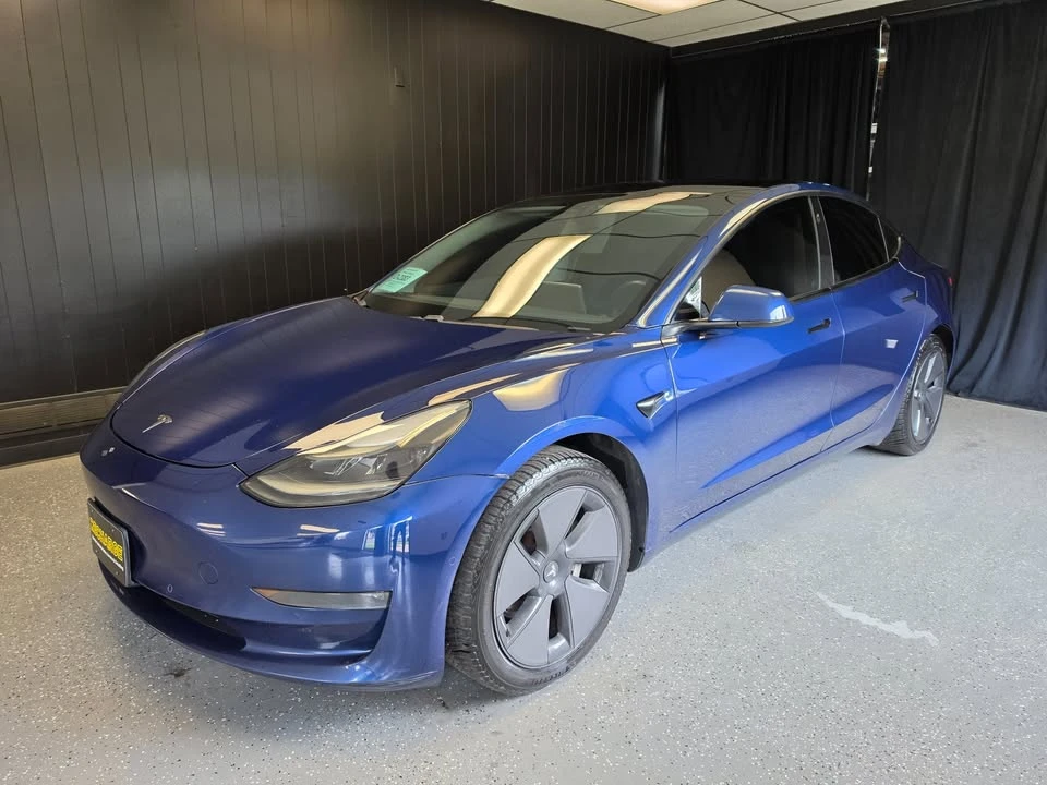 2021 Tesla Model 3 - Image 4 of 16