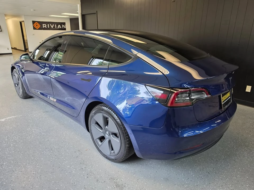 2021 Tesla Model 3 - Image 3 of 16
