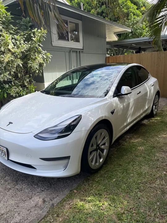 2021 Tesla Model 3 - Image 3 of 9
