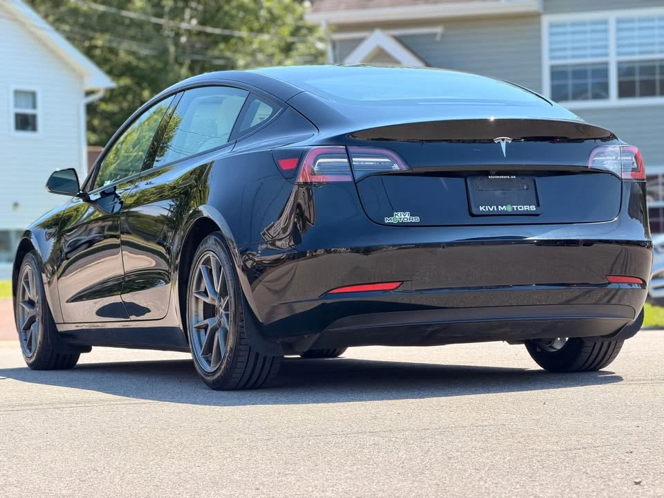 2021 Tesla Model 3 - Image 5 of 13