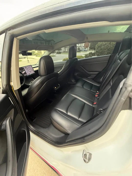 2021 Tesla Model 3 - Image 8 of 9