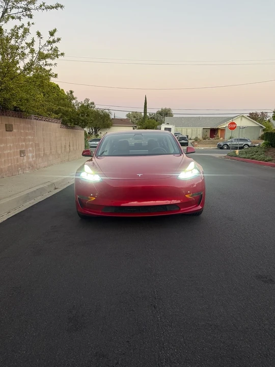 2021 Tesla Model 3 - Image 2 of 20