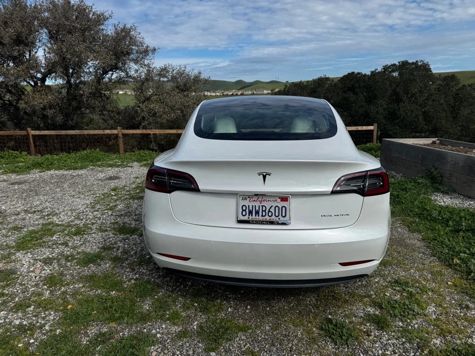 2021 Tesla Model 3 - Image 6 of 7