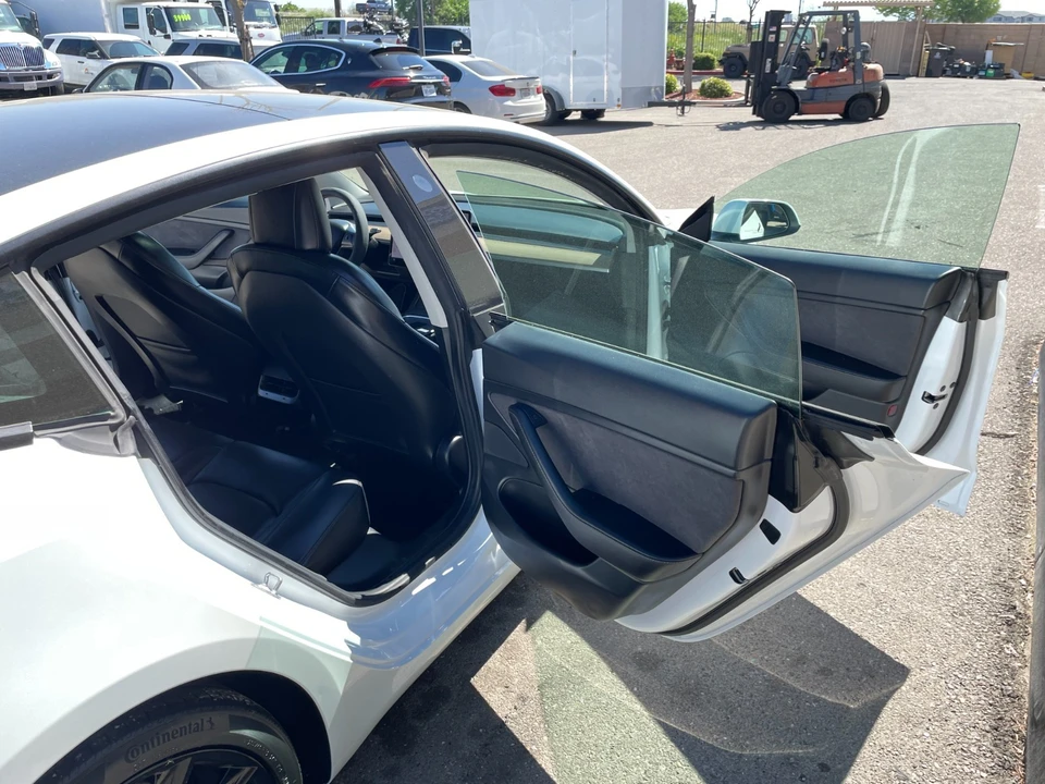 2021 Tesla Model 3 - Image 17 of 21