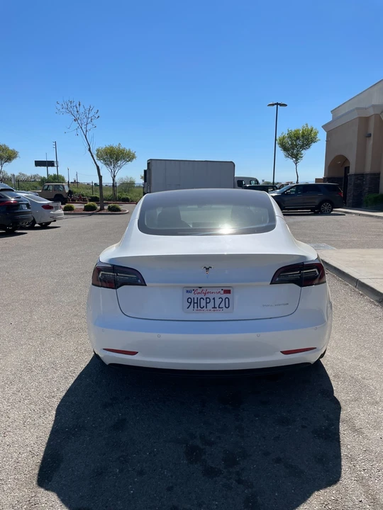 2021 Tesla Model 3 - Image 4 of 21