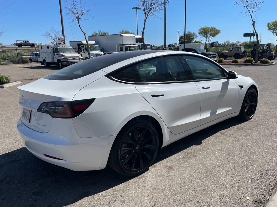 2021 Tesla Model 3 - Image 5 of 21