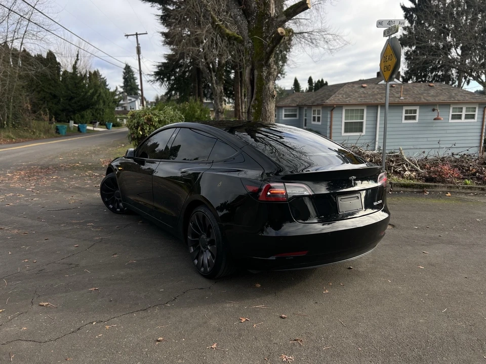 2021 Tesla Model 3 - Image 3 of 17