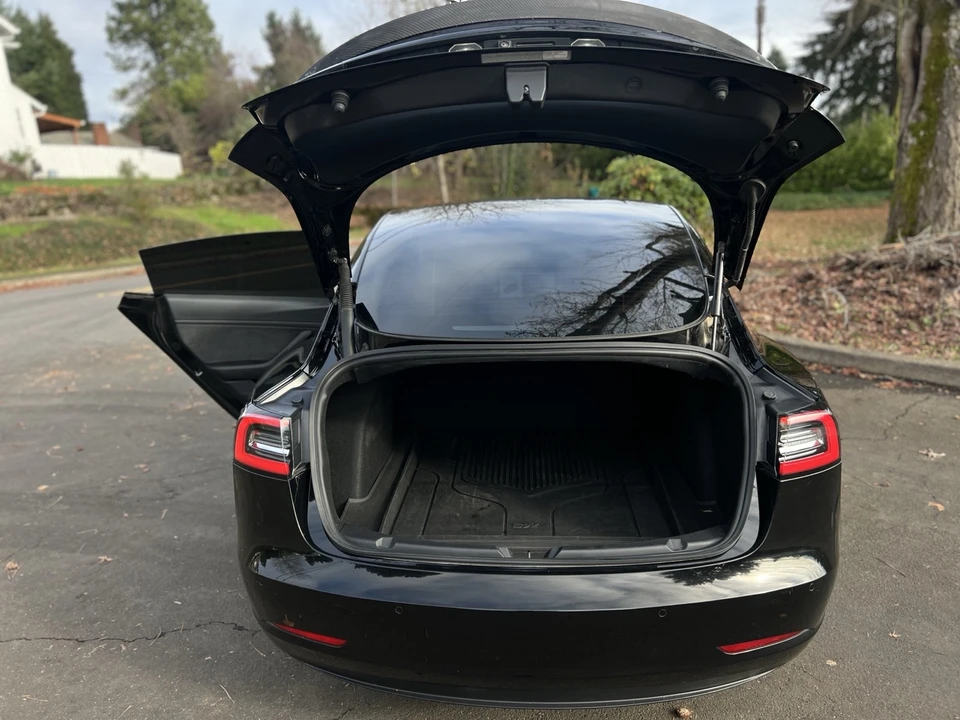2021 Tesla Model 3 - Image 8 of 17