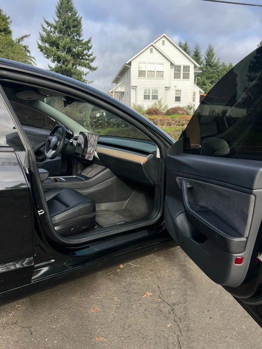 2021 Tesla Model 3 - Image 9 of 17