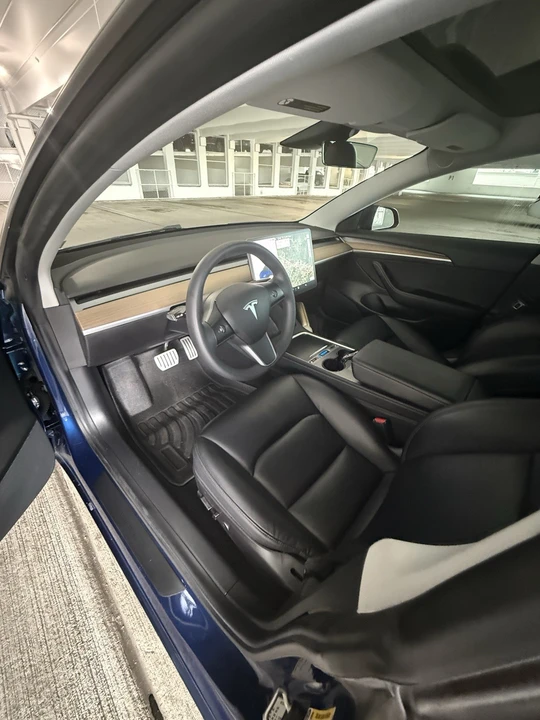 2021 Tesla Model 3 - Image 4 of 10