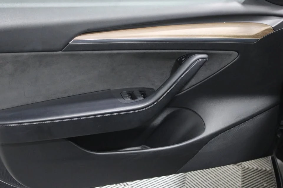 2021 Tesla Model 3 - Image 3 of 20