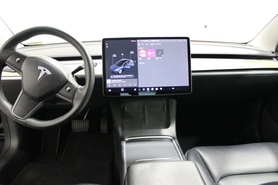 2021 Tesla Model 3 - Image 2 of 20