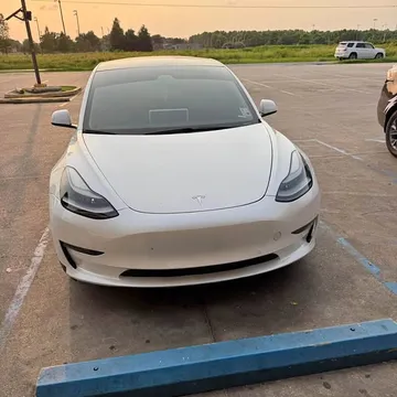 2021 Tesla Model 3 Base w/Mid Range Battery Sedan 4D