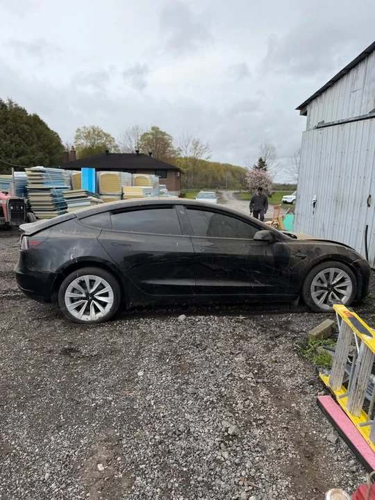 2021 Tesla Model 3 - Image 2 of 8