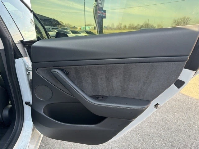 2021 Tesla Model 3 - Image 16 of 21