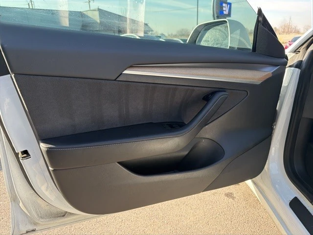 2021 Tesla Model 3 - Image 9 of 21