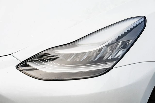 2021 Tesla Model 3 - Image 7 of 12