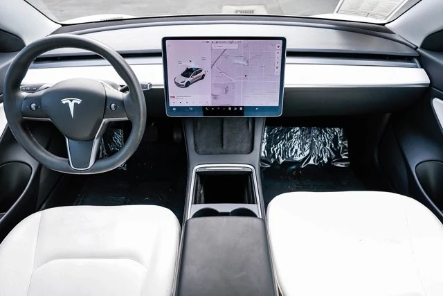 2021 Tesla Model 3 - Image 10 of 12