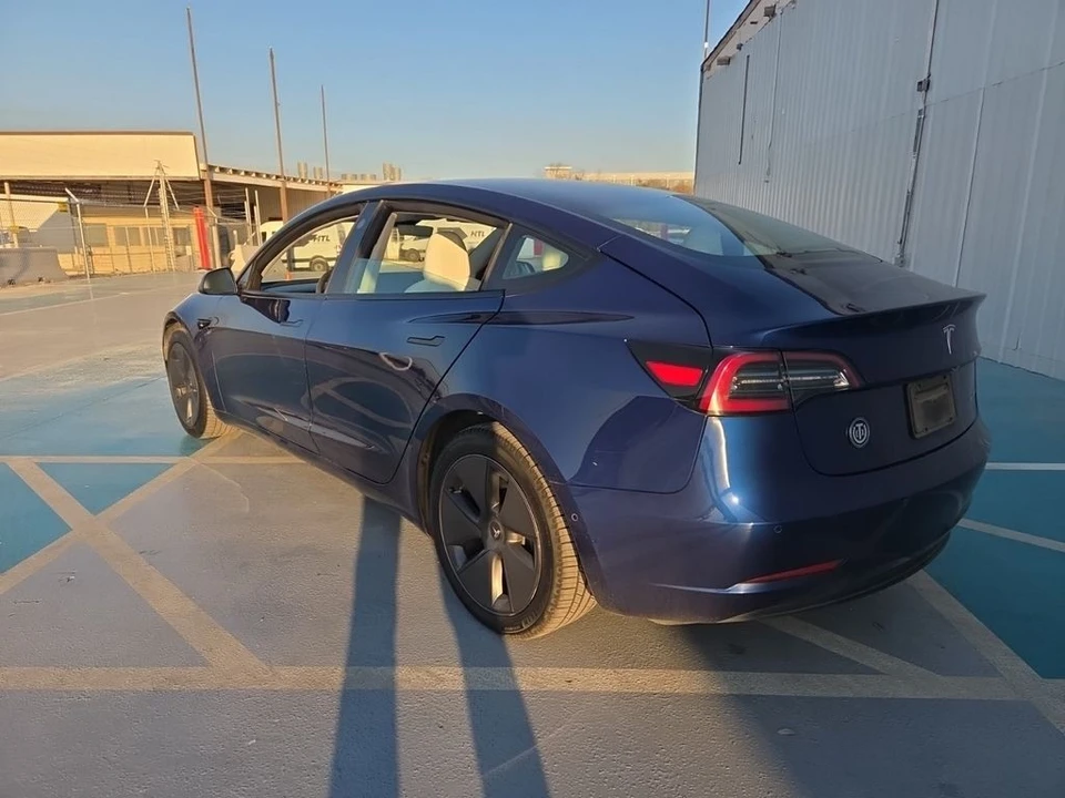 2021 Tesla Model 3 - Image 3 of 7